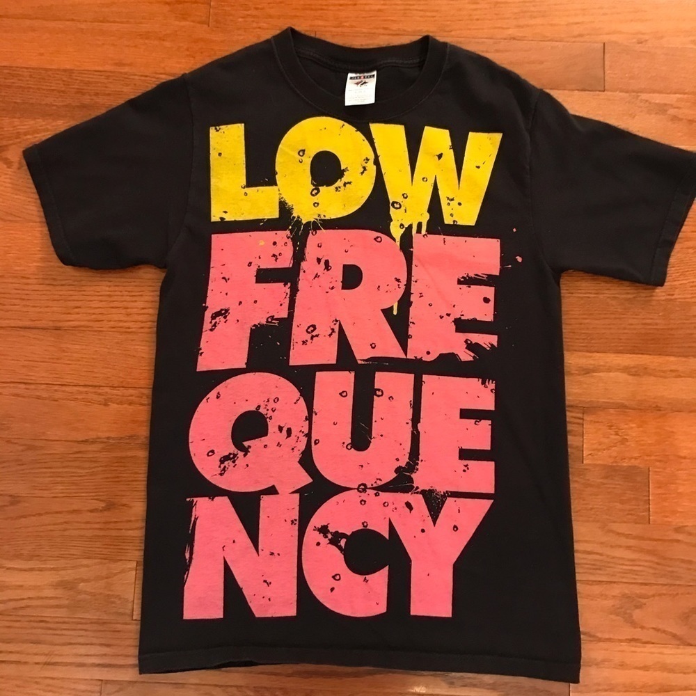 LOW FREQUENCY SHIRT BLACK SMALL